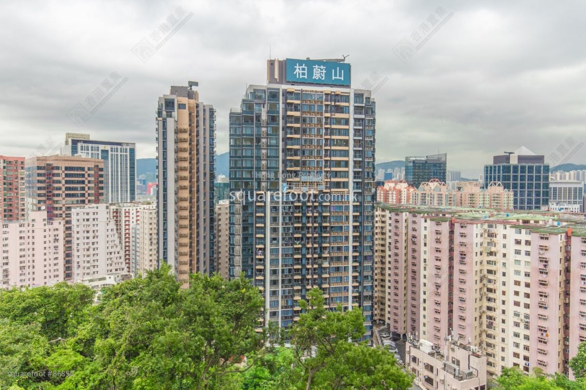 Fleur Pavilia Rental 3 Bedrooms , 3 Bathrooms 909 ft²