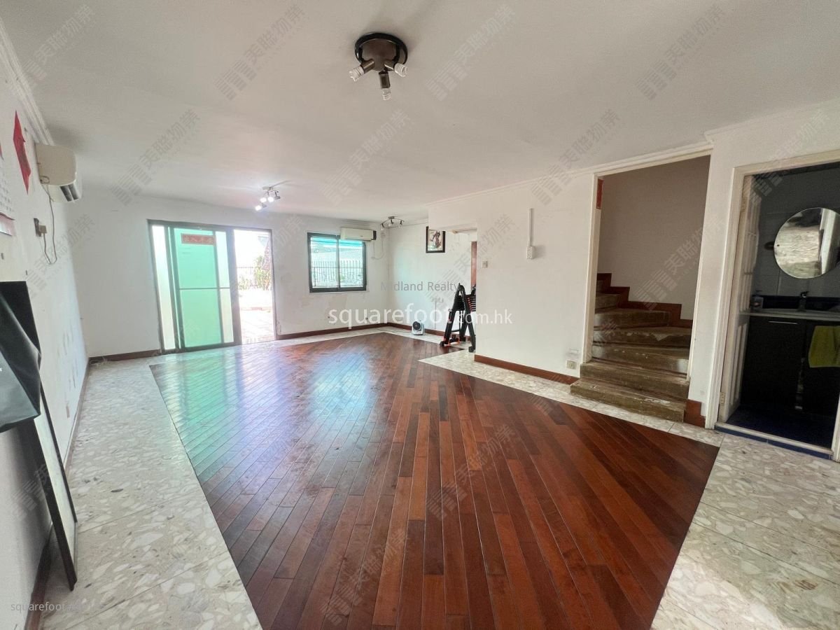 Fairview Park Rental 3 Bedrooms , 2 Bathrooms 1,035 ft²