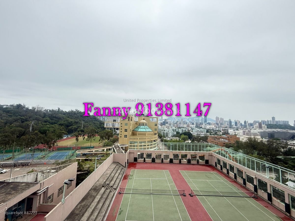 One Mayfair Rental 4 Bedrooms , 3 Bathrooms 1,489 ft²