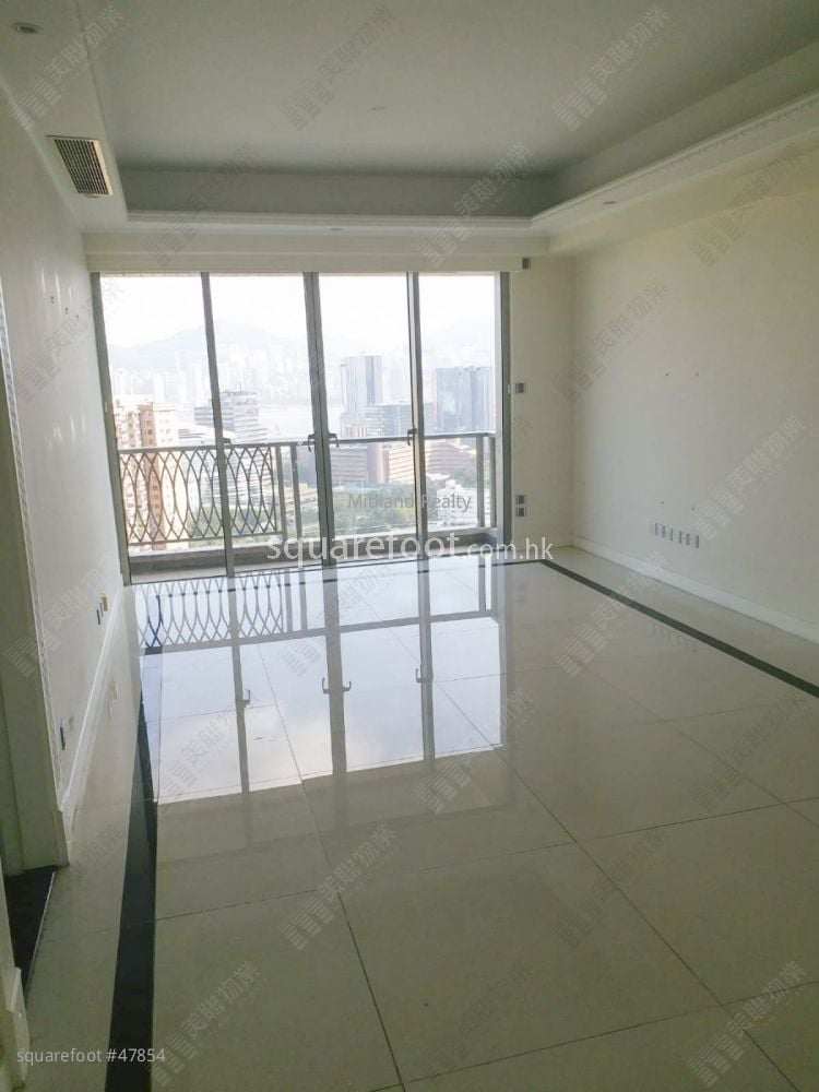 Parc Palais Rental 3 Bedrooms , 3 Bathrooms 1,074 ft²