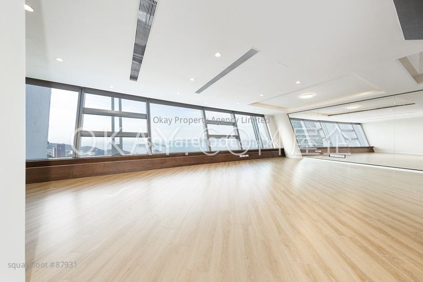 The Lily Rental 5+ Bedrooms , 5+ Bathrooms 5,315 ft²