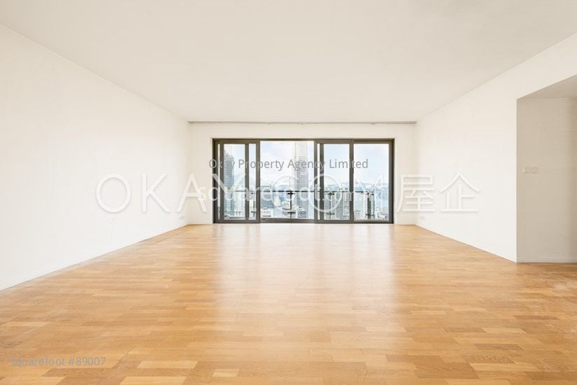 Seymour Sell 4 Bedrooms , 2 Bathrooms 3,128 ft²