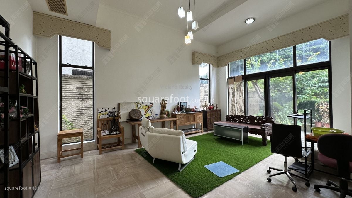 The Royal Oaks Sell 5+ Bedrooms , 5+ Bathrooms 3,003 ft²