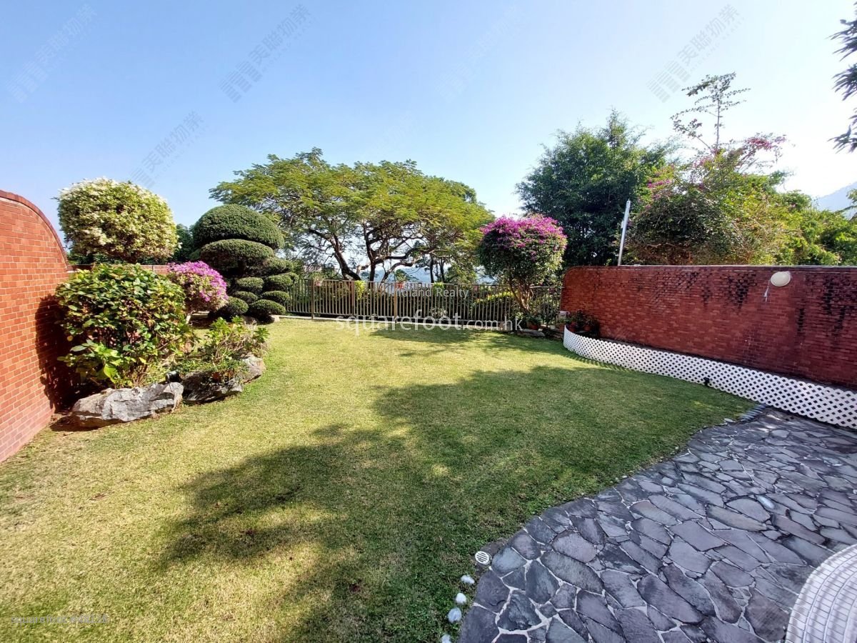 Savanna Garden Sell 4 Bedrooms , 2 Bathrooms 1,987 ft²