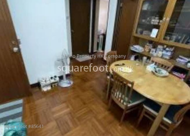 Pearl City Mansion Sell 2 Bedrooms , 1 Bathroom 493 ft²