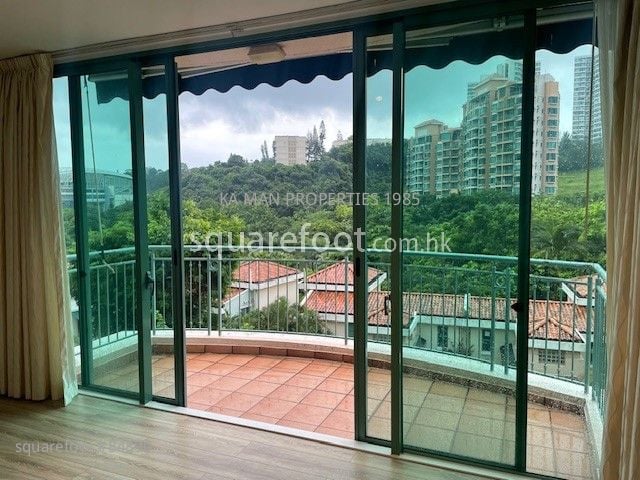 Discovery Bay Rental 4 Bedrooms , 2 Bathrooms 1,679 ft²