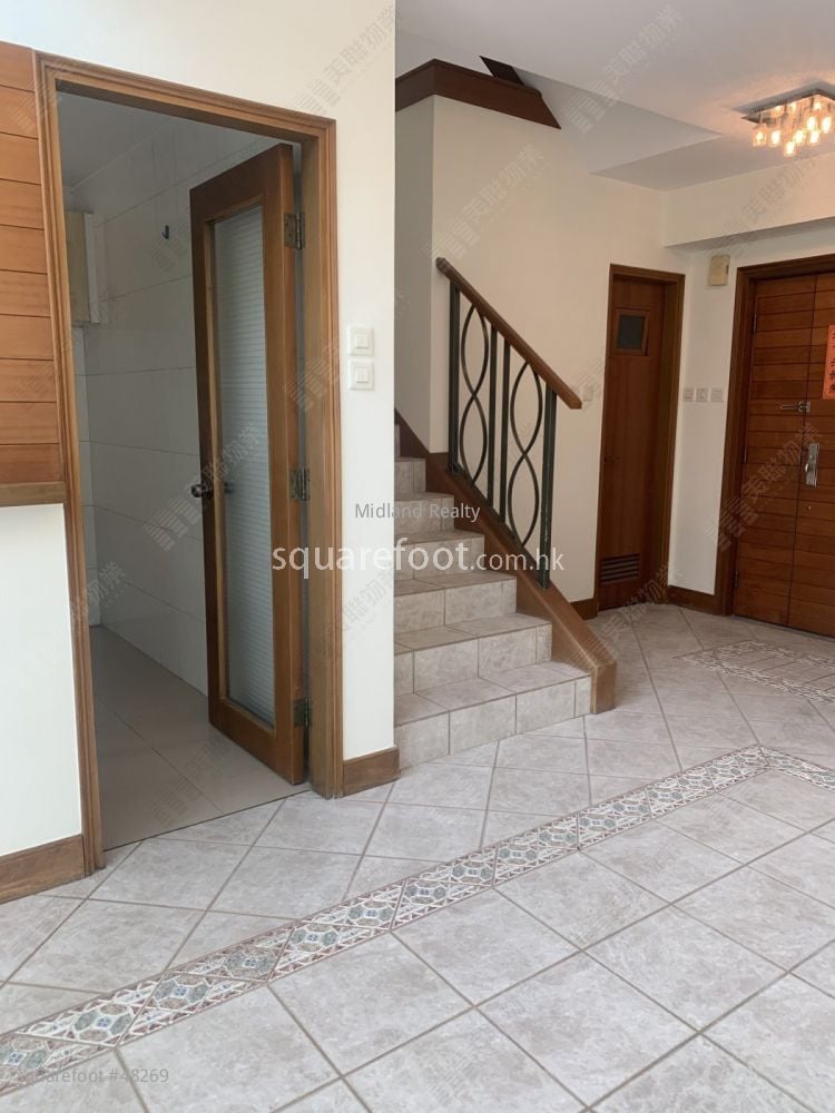 Royal Palms Rental 3 Bedrooms , 2 Bathrooms 1,539 ft²