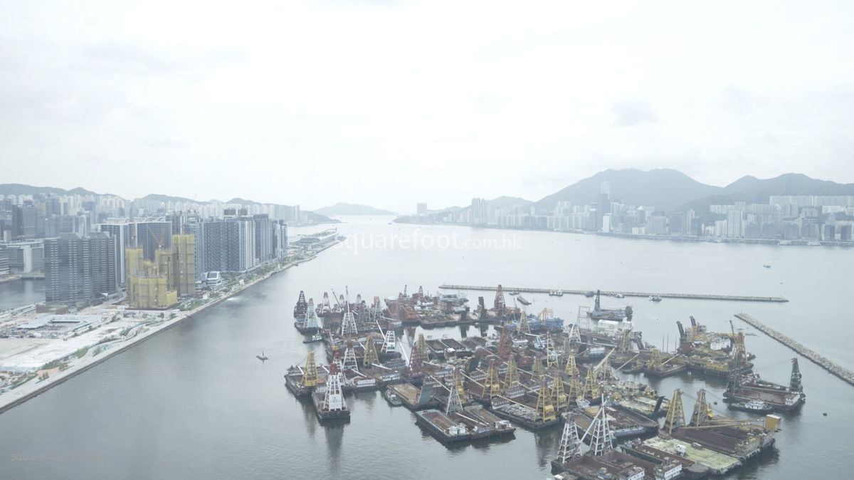 翔龍灣的一線景觀為海景，同時可望啟德碼頭及港島東一帶樓景。