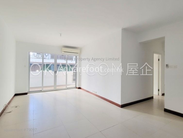Florida Mansion Rental 3 Bedrooms , 1 Bathroom 1,194 ft²