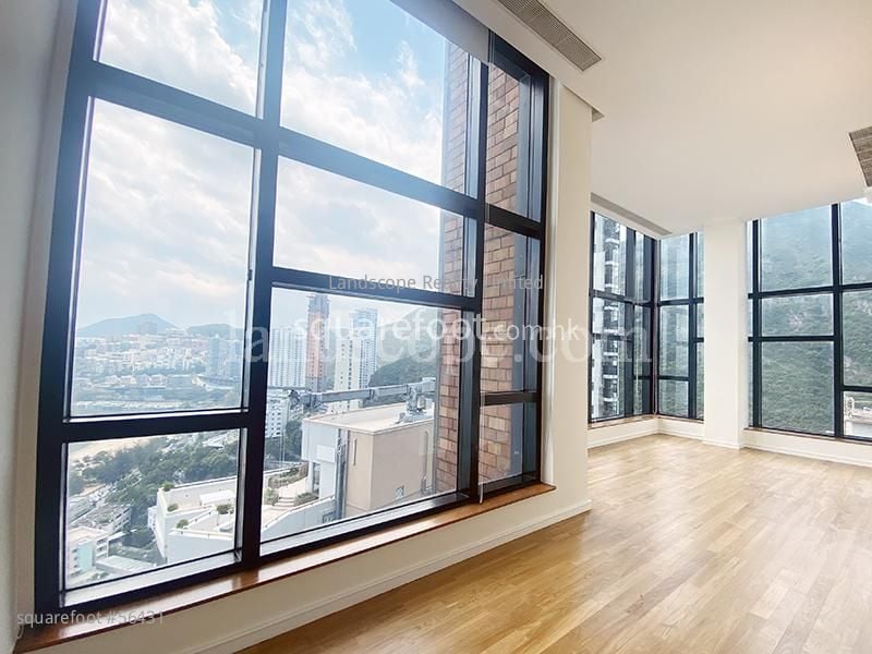 Helene Tower Rental 3 Bathrooms 1,437 ft²