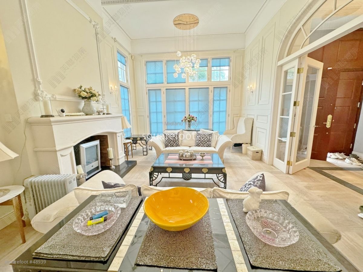 The Royal Oaks Rental 5+ Bedrooms , 5+ Bathrooms 3,003 ft²