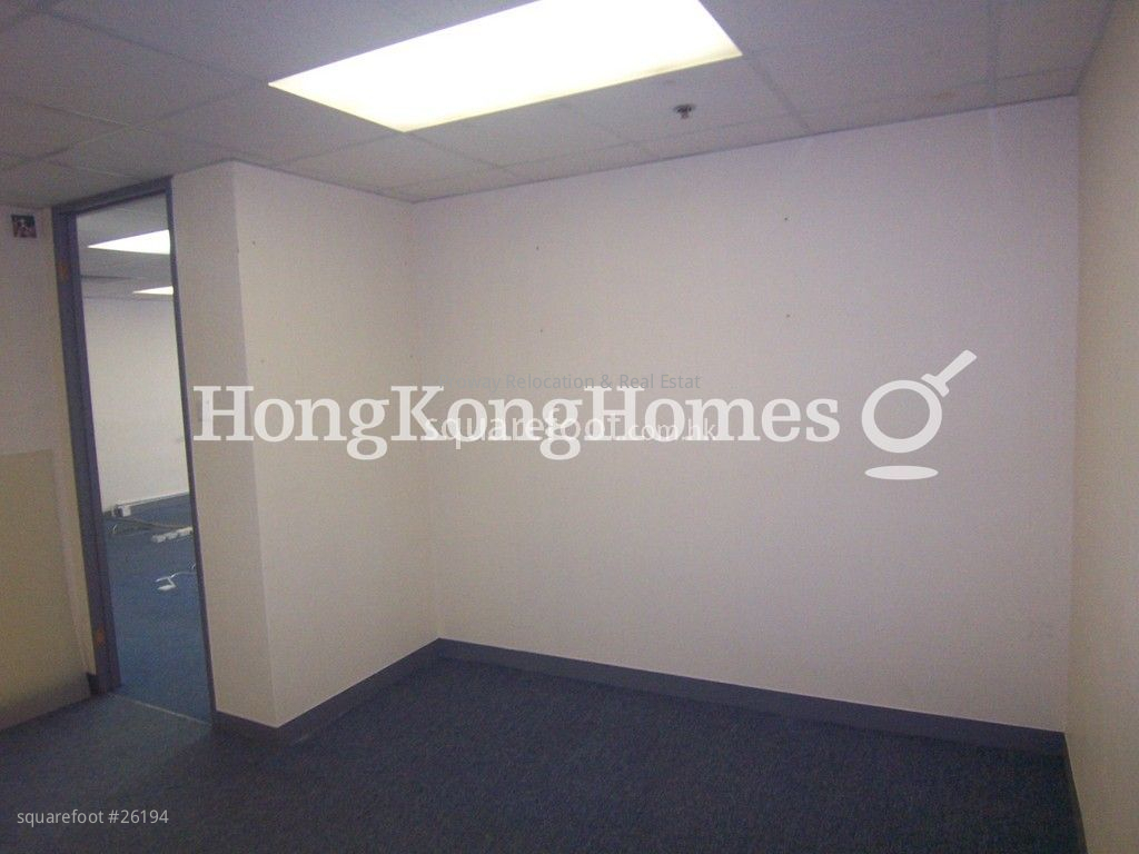 Dragonview Court Rental 3 Bedrooms , 2 Bathrooms 1,216 ft²