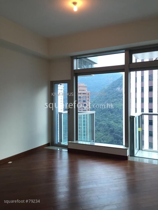 The Avenue Rental Studio , 1 Bathroom 340 ft²