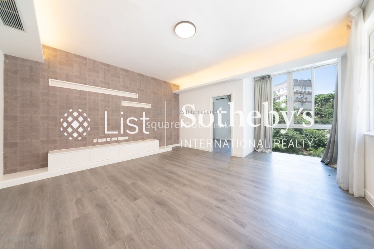 Springfield Gardens Rental 3 Bedrooms , 2 Bathrooms 1,240 ft²