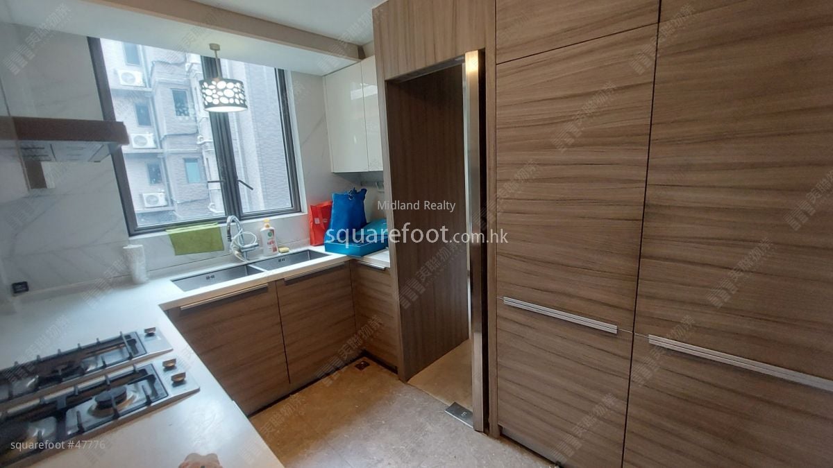 The Papillons Sell 4 Bedrooms , 4 Bathrooms 1,179 ft²
