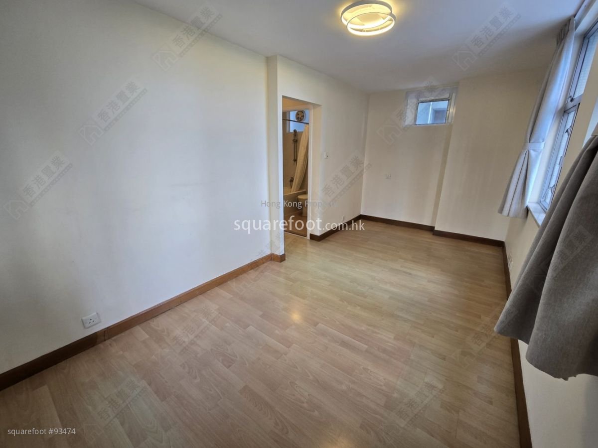 Taikoo Shing Sell 3 Bedrooms , 2 Bathrooms 747 ft² Taikoo Shing Sell 3 Bedrooms , 2 Bathrooms 747 ft²