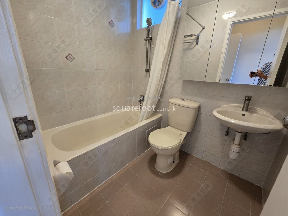 Taikoo Shing Sell 3 Bedrooms , 2 Bathrooms 747 ft² Taikoo Shing Sell 3 Bedrooms , 2 Bathrooms 747 ft²
