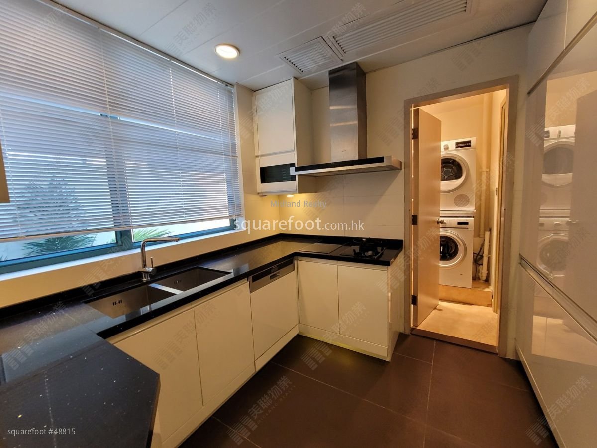 Regalia Bay Rental 4 Bedrooms 2,814 ft² Regalia Bay Rental 4 Bedrooms 2,814 ft²