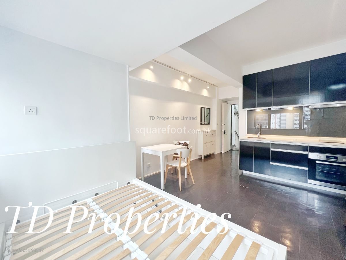 19 Tai Ping Shan Street Sell Studio , 1 Bathroom 297 ft² 19 Tai Ping Shan Street Sell Studio , 1 Bathroom 297 ft²