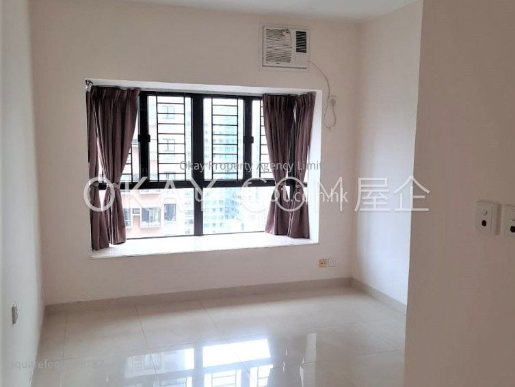 Scenecliff Sell 3 Bedrooms , 2 Bathrooms 942 ft² Scenecliff Sell 3 Bedrooms , 2 Bathrooms 942 ft²