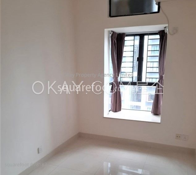 Scenecliff Sell 3 Bedrooms , 2 Bathrooms 942 ft² Scenecliff Sell 3 Bedrooms , 2 Bathrooms 942 ft²