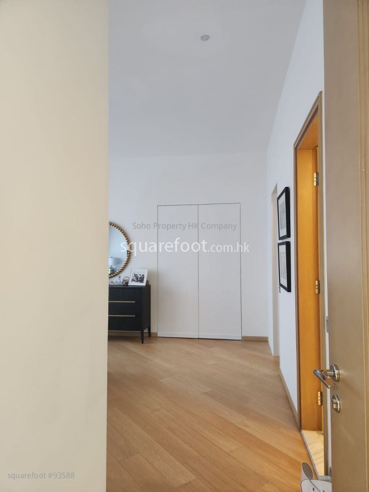 The Masterpiece Sell 3 Bedrooms , 2 Bathrooms 1,713 ft² The Masterpiece Sell 3 Bedrooms , 2 Bathrooms 1,713 ft²