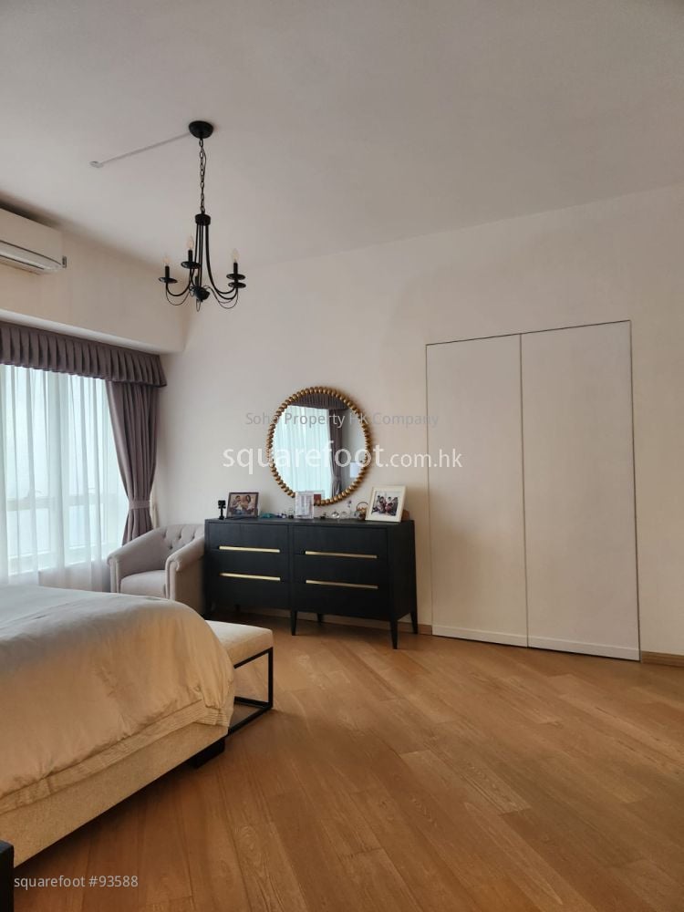 The Masterpiece Sell 3 Bedrooms , 2 Bathrooms 1,713 ft² The Masterpiece Sell 3 Bedrooms , 2 Bathrooms 1,713 ft²