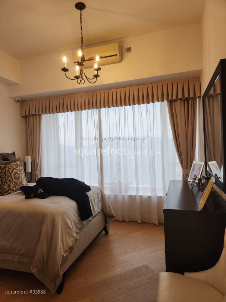 The Masterpiece Sell 3 Bedrooms , 2 Bathrooms 1,713 ft² The Masterpiece Sell 3 Bedrooms , 2 Bathrooms 1,713 ft²