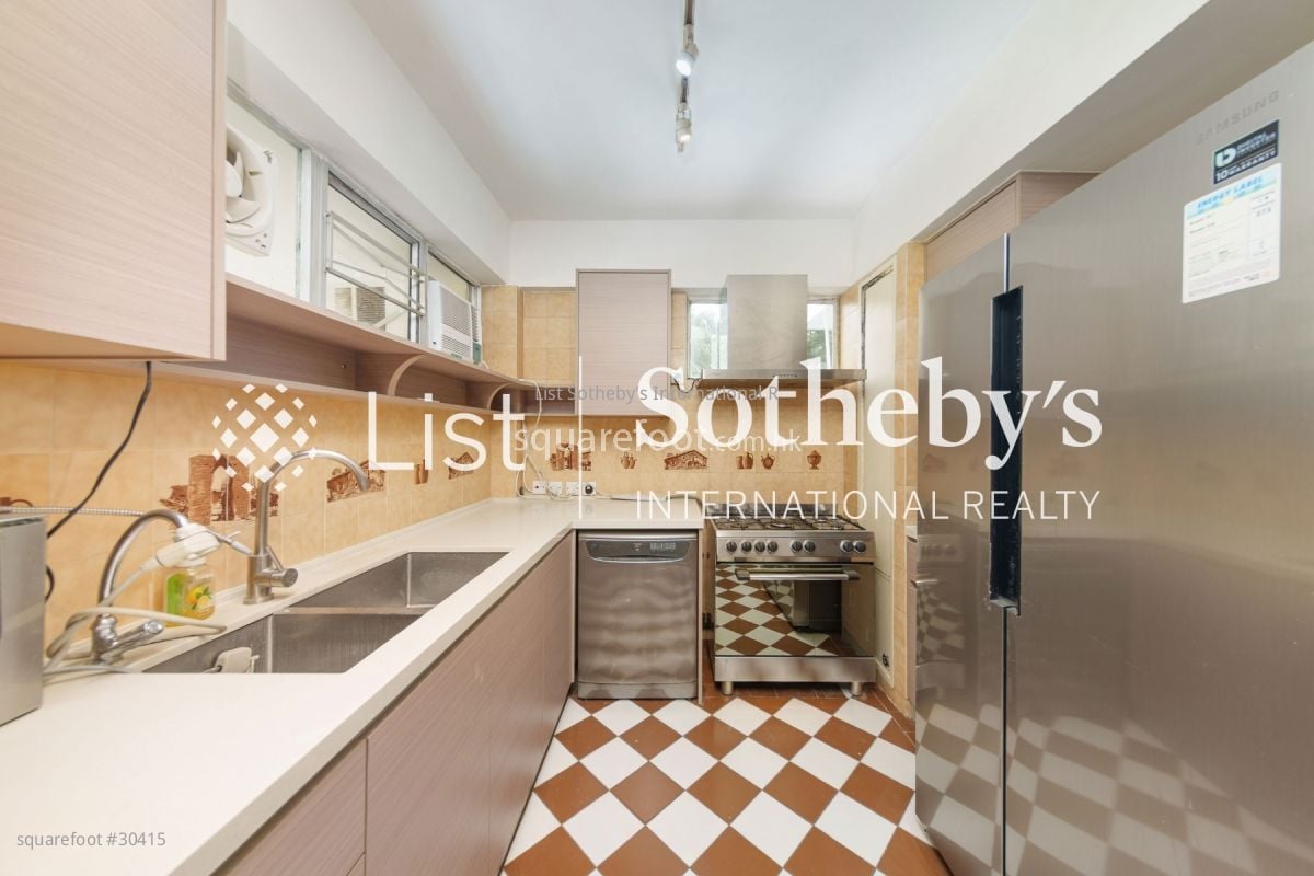 薇庐 租盘 5+ 房 , 4 浴室 2,236 平方尺 薇庐 租盘 5+ 房 , 4 浴室 2,236 平方尺