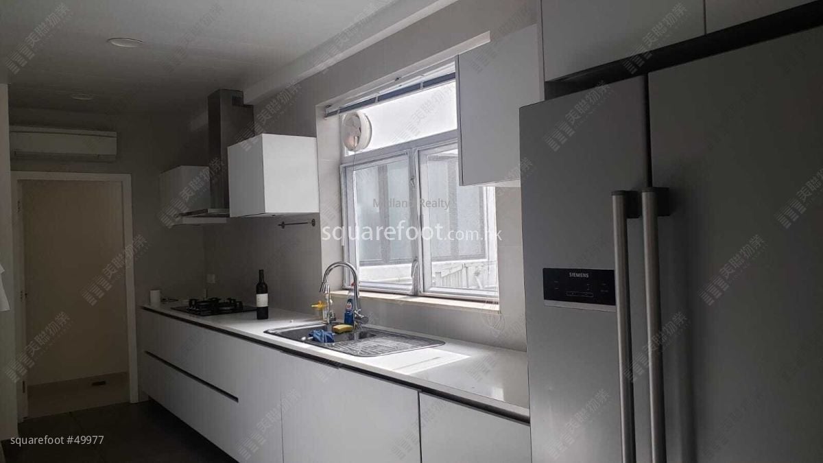 利安閣 售盤 4 房 , 4 浴室 2,480 平方呎 利安閣 售盤 4 房 , 4 浴室 2,480 平方呎