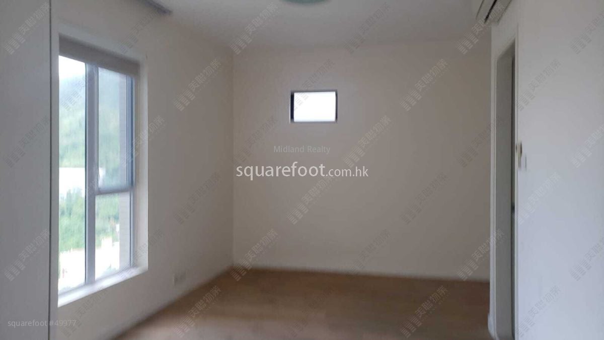 利安閣 售盤 4 房 , 4 浴室 2,480 平方呎 利安閣 售盤 4 房 , 4 浴室 2,480 平方呎