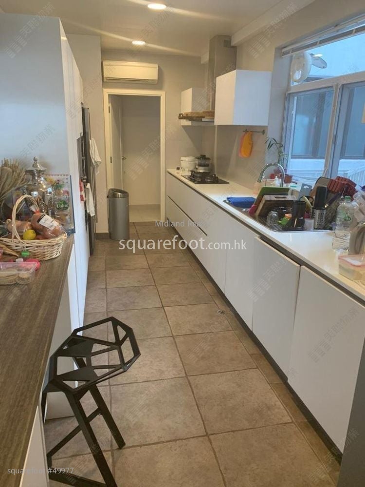 利安閣 售盤 4 房 , 4 浴室 2,480 平方呎 利安閣 售盤 4 房 , 4 浴室 2,480 平方呎