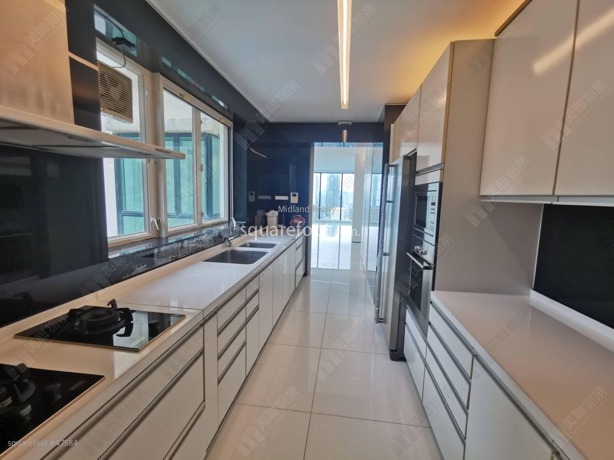 The Mayfair Sell 3 Bedrooms , 2 Bathrooms 2,118 ft² The Mayfair Sell 3 Bedrooms , 2 Bathrooms 2,118 ft²