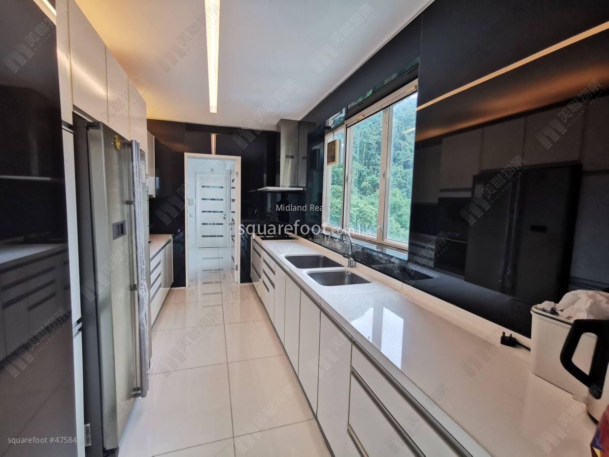 The Mayfair Sell 3 Bedrooms , 2 Bathrooms 2,118 ft² The Mayfair Sell 3 Bedrooms , 2 Bathrooms 2,118 ft²