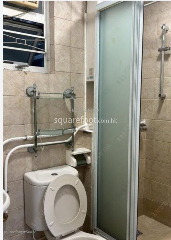 Tsing Yi Garden Sell 2 Bedrooms , 1 Bathroom 343 ft²