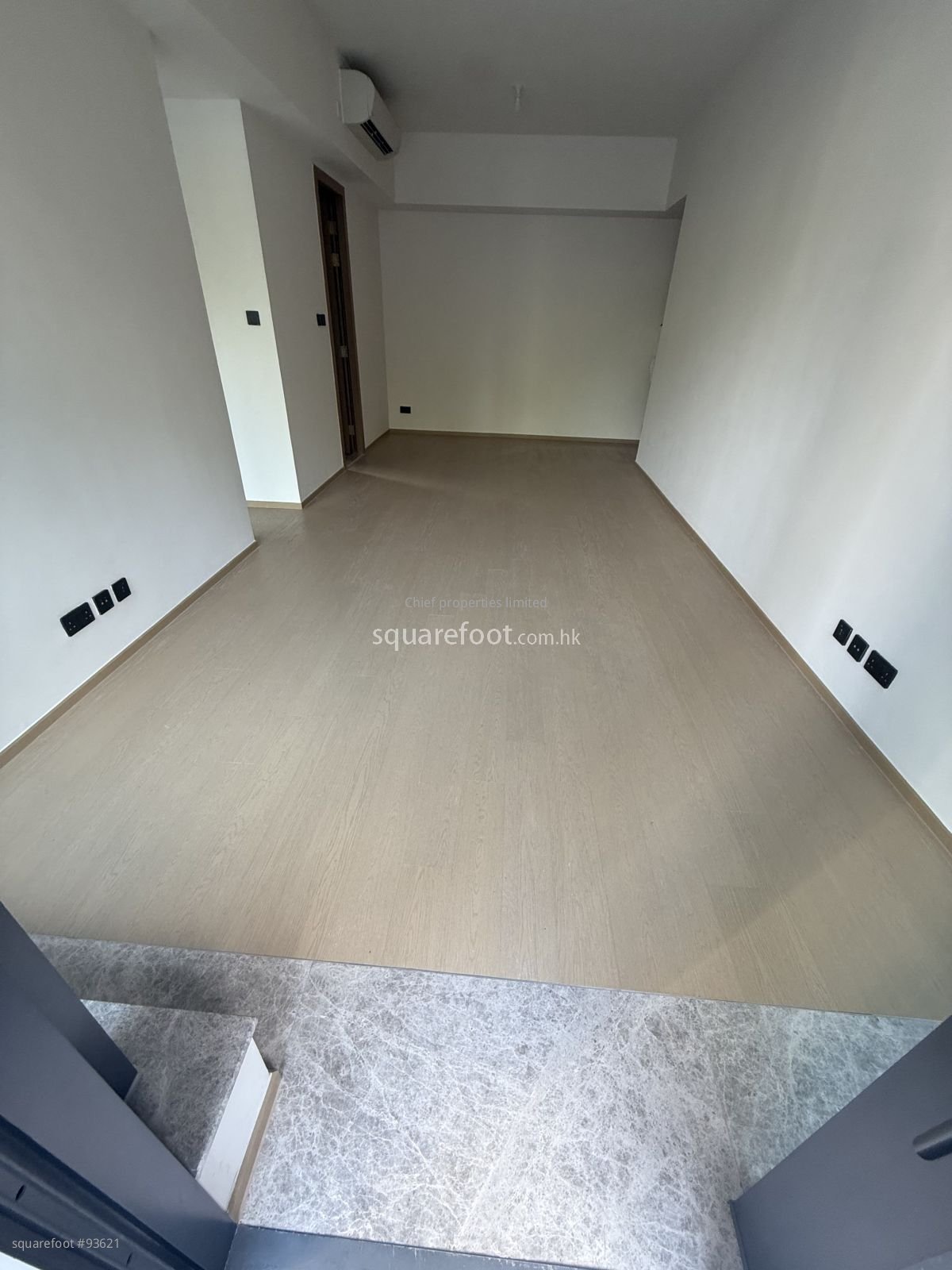 In One Sell 3 Bedrooms , 3 Bathrooms 937 ft² In One Sell 3 Bedrooms , 3 Bathrooms 937 ft²