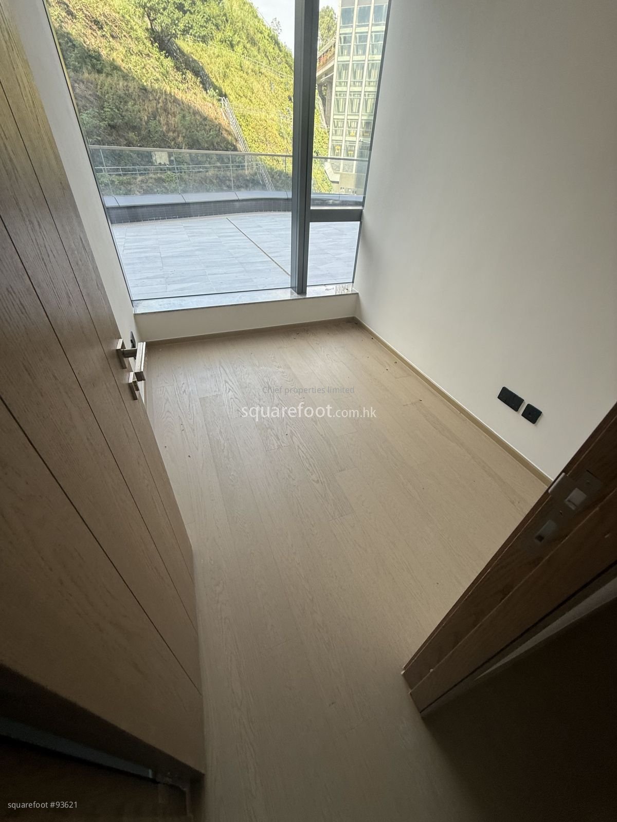 In One Sell 3 Bedrooms , 3 Bathrooms 937 ft² In One Sell 3 Bedrooms , 3 Bathrooms 937 ft²