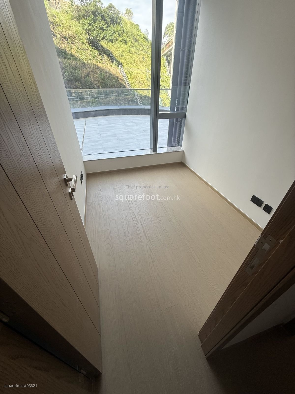 In One Sell 3 Bedrooms , 3 Bathrooms 937 ft² In One Sell 3 Bedrooms , 3 Bathrooms 937 ft²