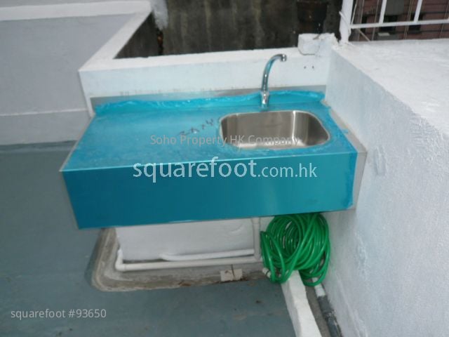 Nos. 99B High Street Whole Block  Sell 5+ Bedrooms , 5+ Bathrooms 2,695 ft² Nos. 99B High Street Whole Block  Sell 5+ Bedrooms , 5+ Bathrooms 2,695 ft²