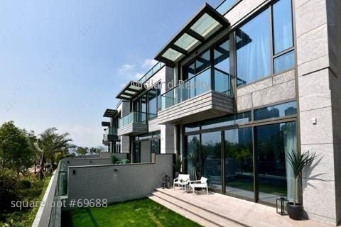 Monterey 售盤 4 房 , 5+ 浴室 2,052 平方呎