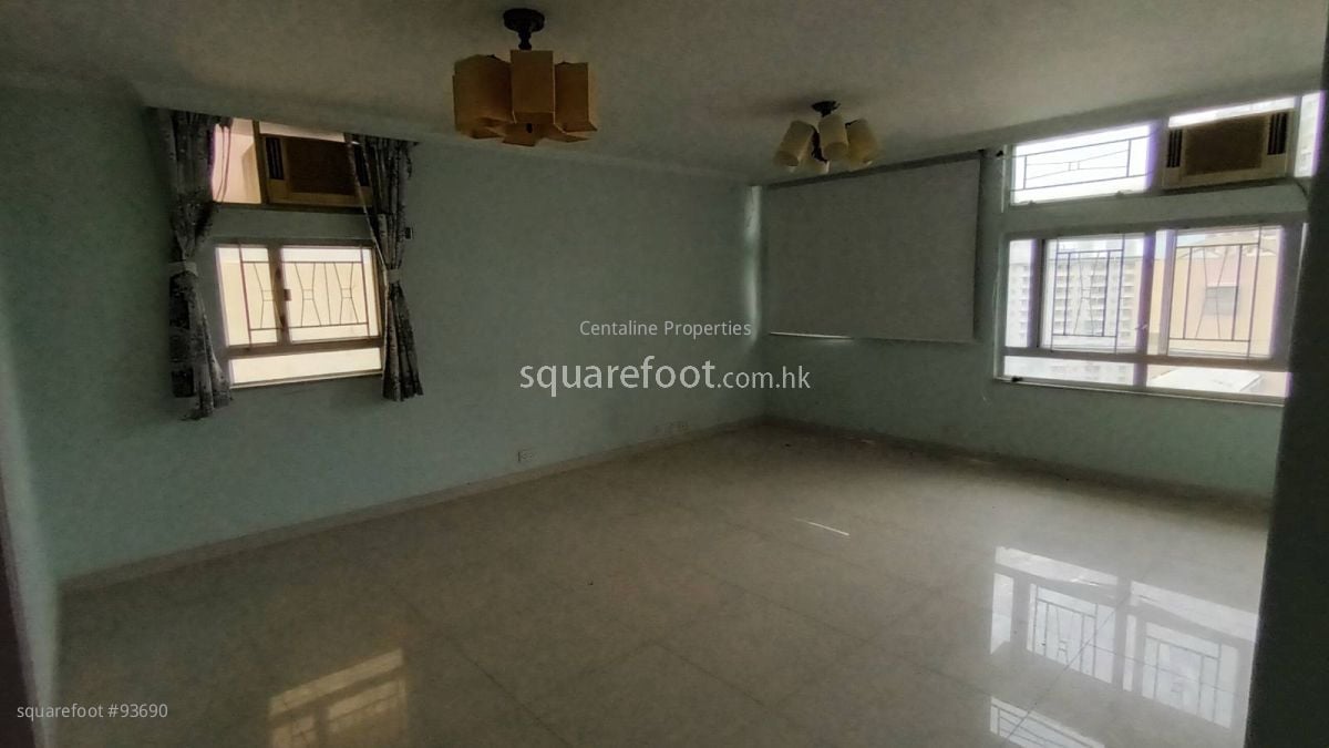 怡峰苑 售盘 2 房 , 1 浴室 645 平方尺