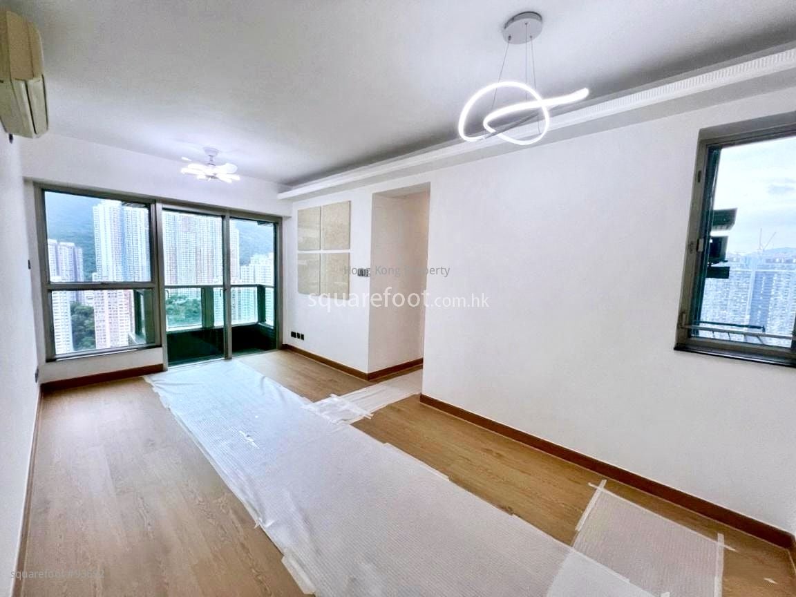 Sham Wan Towers Rental 3 Bedrooms , 1 Bathroom 581 ft²