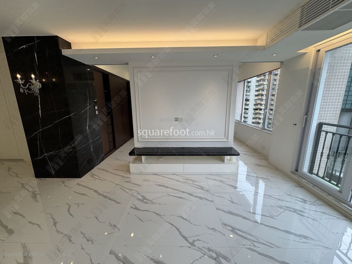 雲臺別墅 租盤 3 房 , 3 浴室 1,180 平方呎