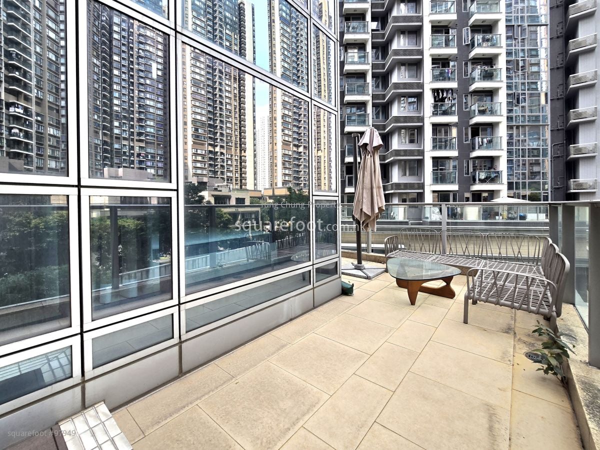 Century Link Rental 2 Bedrooms , 1 Bathroom 445 ft²