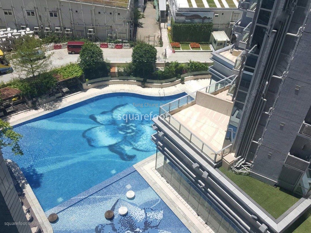 Century Link Rental 2 Bedrooms , 1 Bathroom 445 ft²