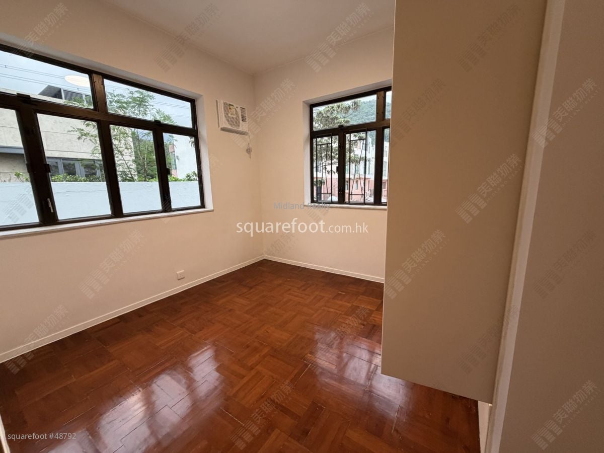 Wan Toi Rental 4 Bedrooms , 1 Bathroom 1,108 ft²