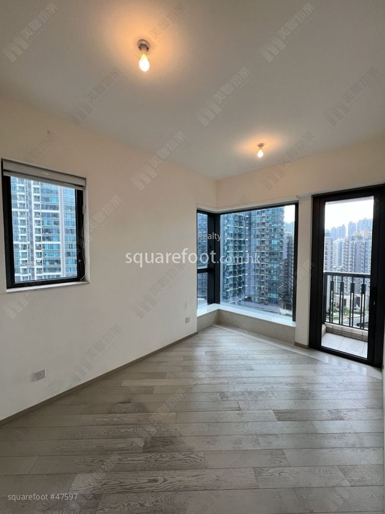 The Wings Rental 3 Bedrooms , 3 Bathrooms 841 ft²