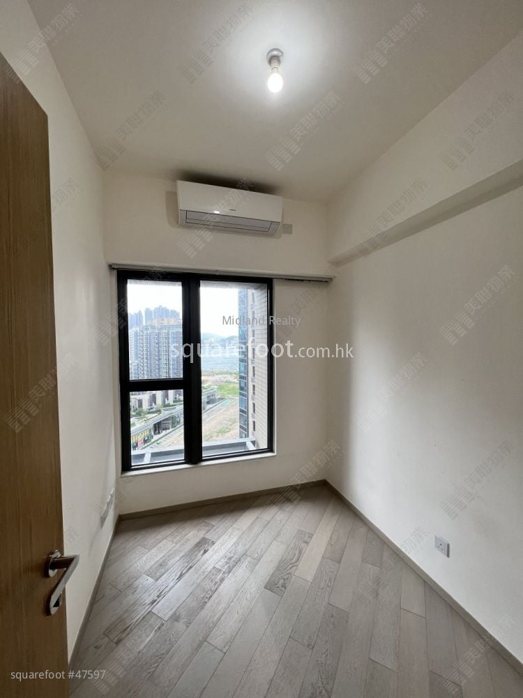 The Wings Rental 3 Bedrooms , 3 Bathrooms 841 ft²