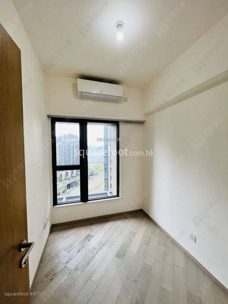The Wings Rental 3 Bedrooms , 3 Bathrooms 841 ft²