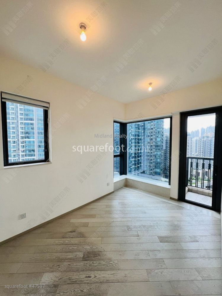 The Wings Rental 3 Bedrooms , 3 Bathrooms 841 ft²